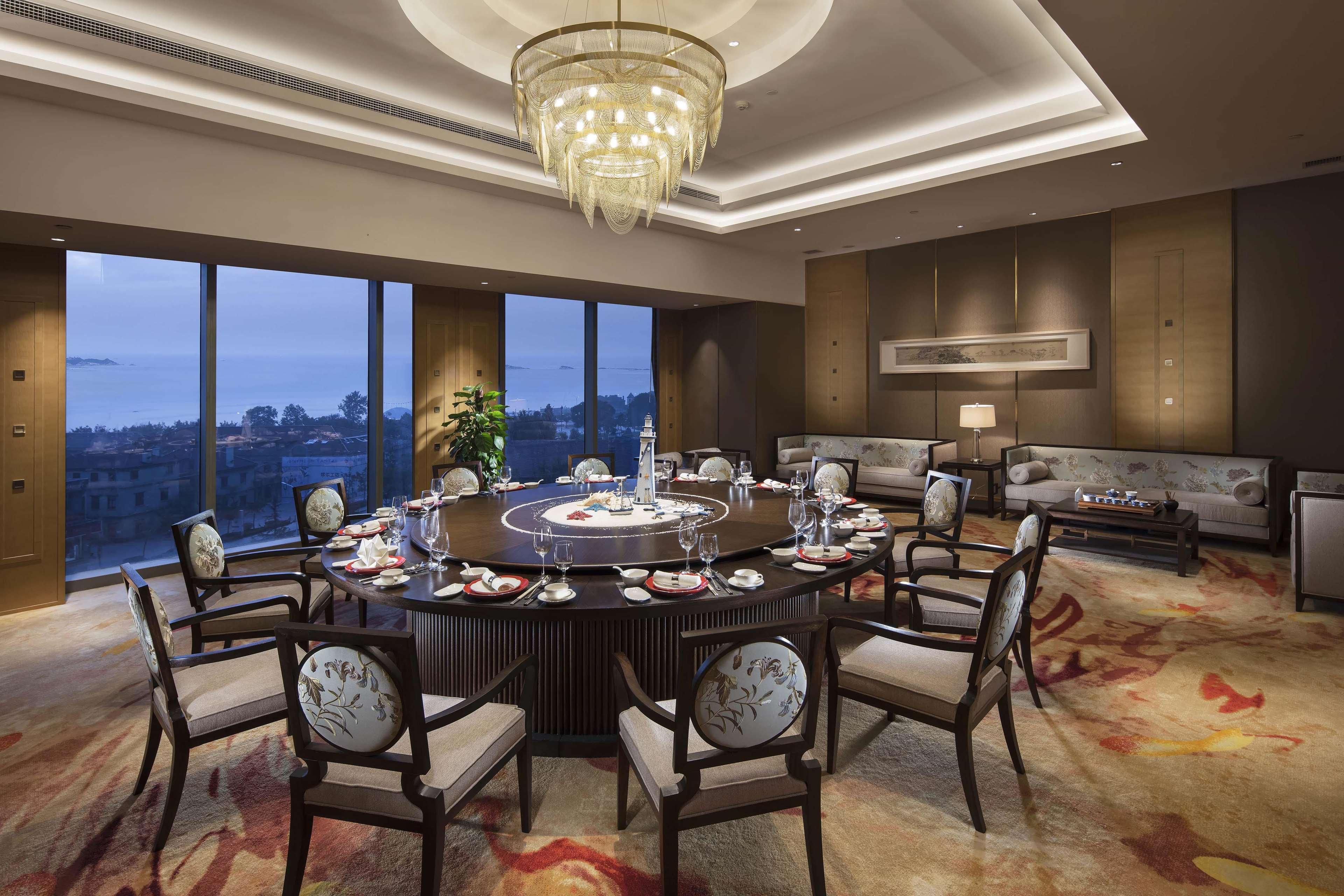 Hilton Yantai Hotel Exterior photo